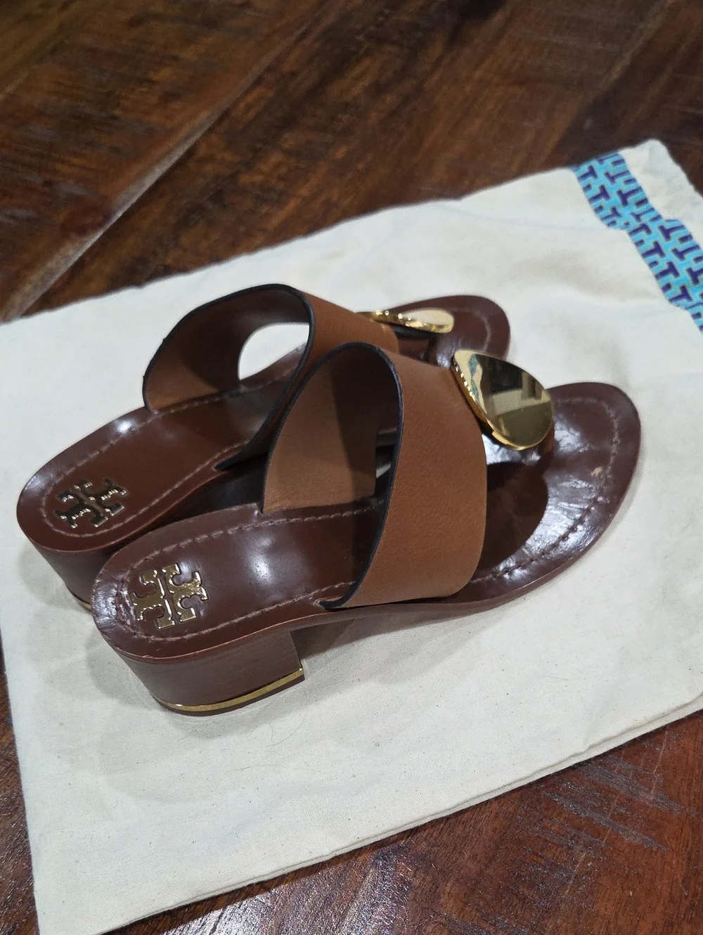 Tory Burch tory burch